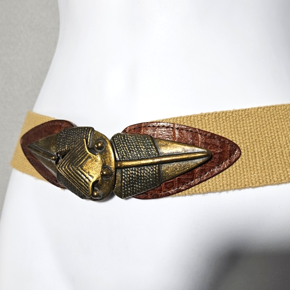 Omega VTG 90S BOHO Coastal Cowgirl Arrow Brass Buckle Stretch Tan Belt Sz M